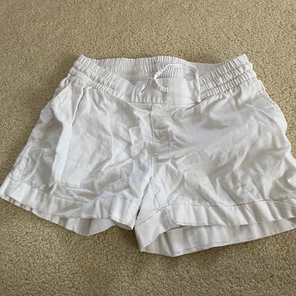 old navy white shorts size small